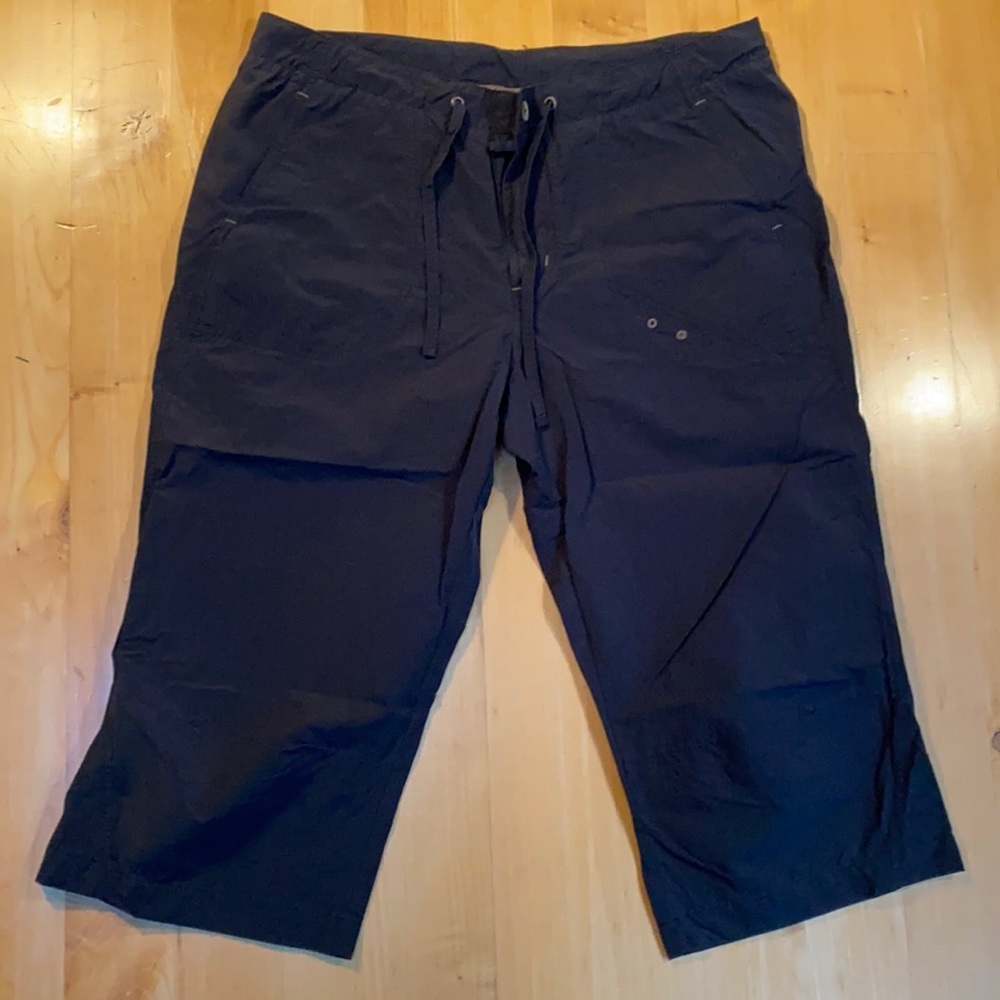 COLUMBIA | capris
